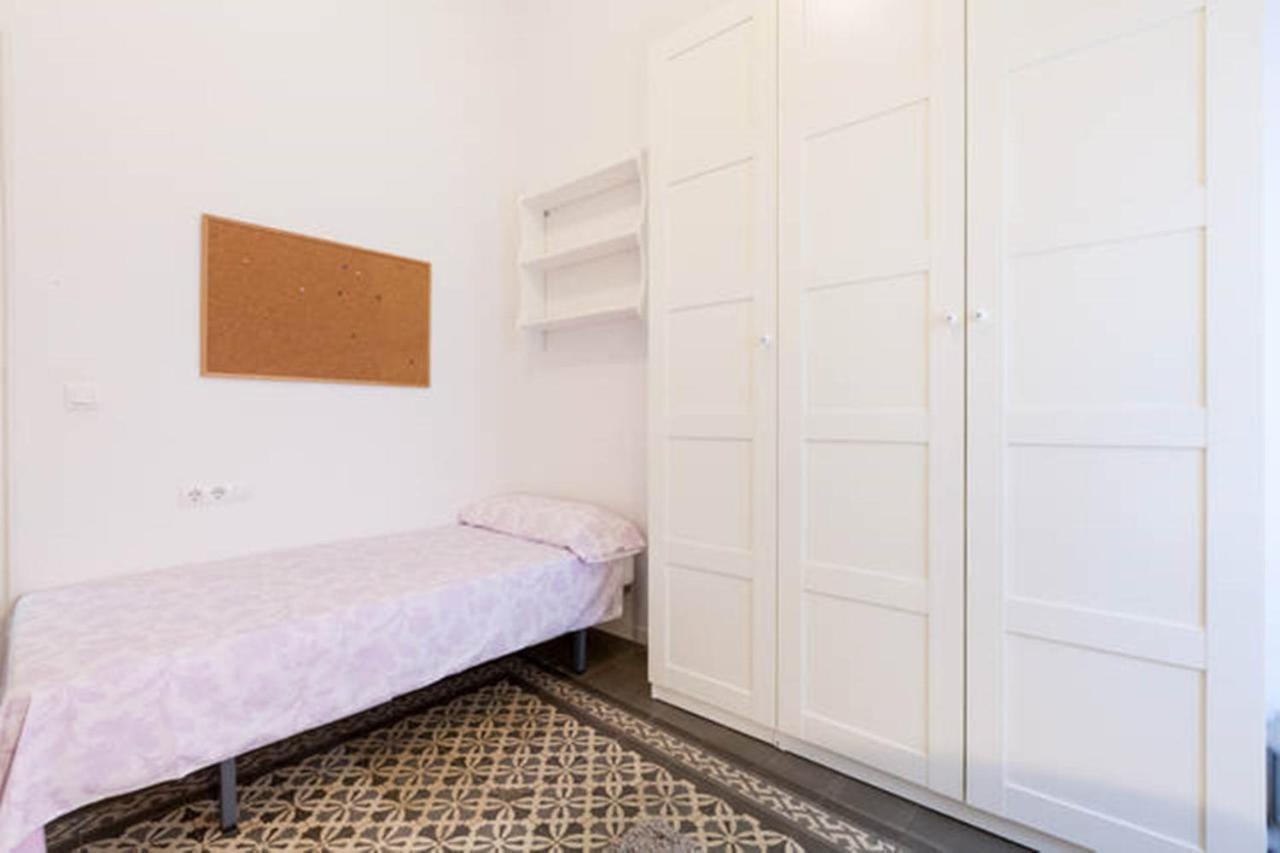 Apartamentos Rg Arenal Sevilla Oda fotoğraf