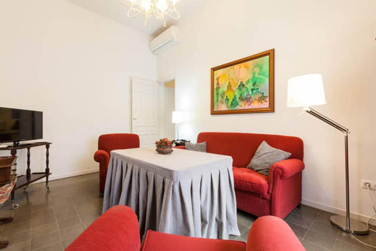 Apartamentos Rg Arenal Sevilla Oda fotoğraf