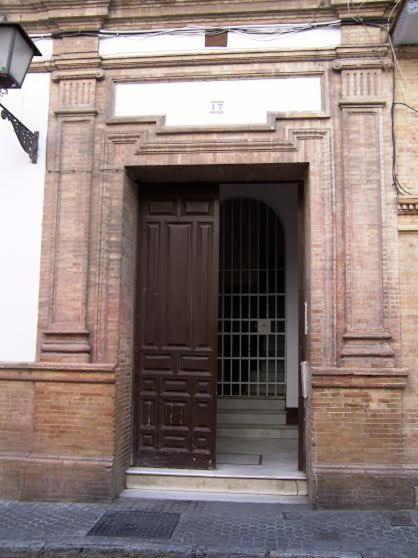 Apartamentos Rg Arenal Sevilla Oda fotoğraf